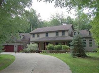 5140 Winchell Rd, Mantua, OH 44255