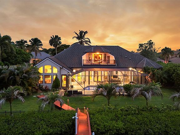3rd image of 18989 SE Windward Island Ln