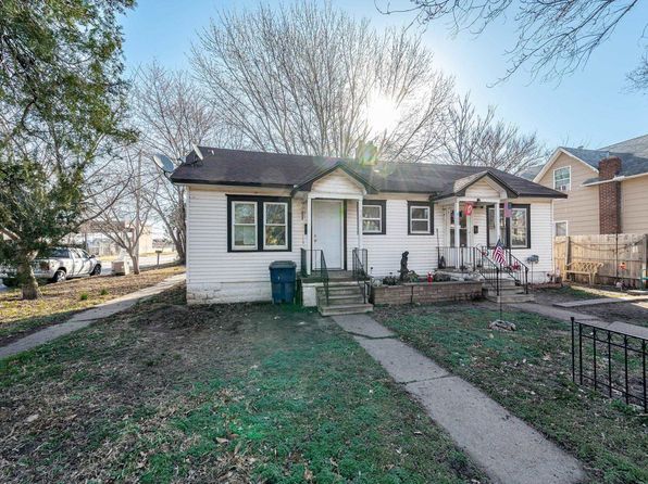 wichita-kansas-77356117 picture