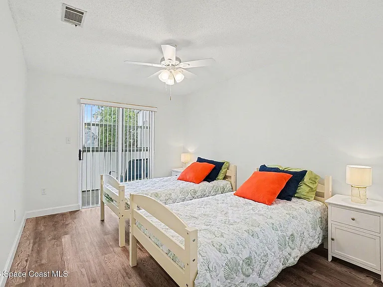 306 Beach Park Ln #V116 — Photo 14