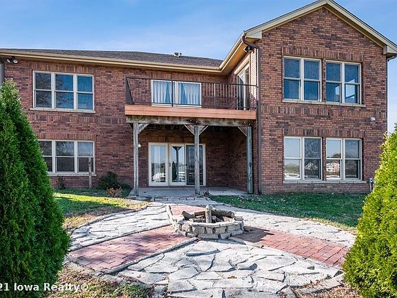 4th image of 6673 NE Berwick Dr