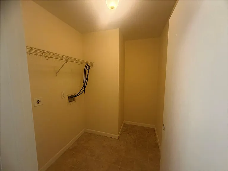 8103 Forest Glen Dr — Photo 14
