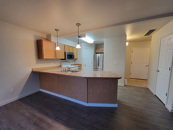 4th image of 6370 Whisperwood Park Dr #B