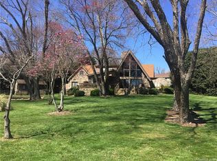 272 Leeward Point Loop, Taylorsville, NC 28681