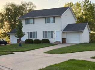 830 Edgewater Dr, Polk City, IA 50226