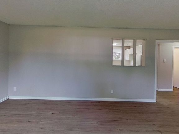 3rd image of 107 Chetamon Dr