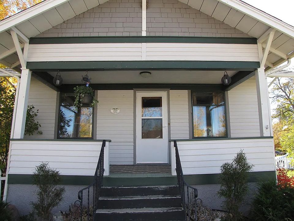 1st image of 709 E 5th St