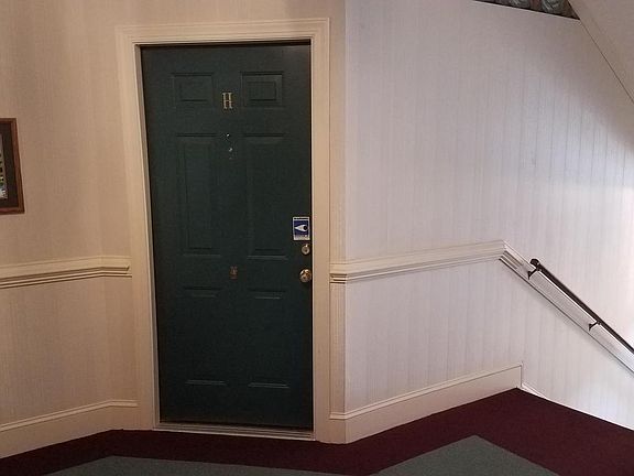 5th image of 1700 Landmark Dr #2H