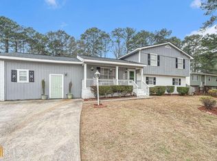 6787 Walker Rd, Riverdale, GA 30296