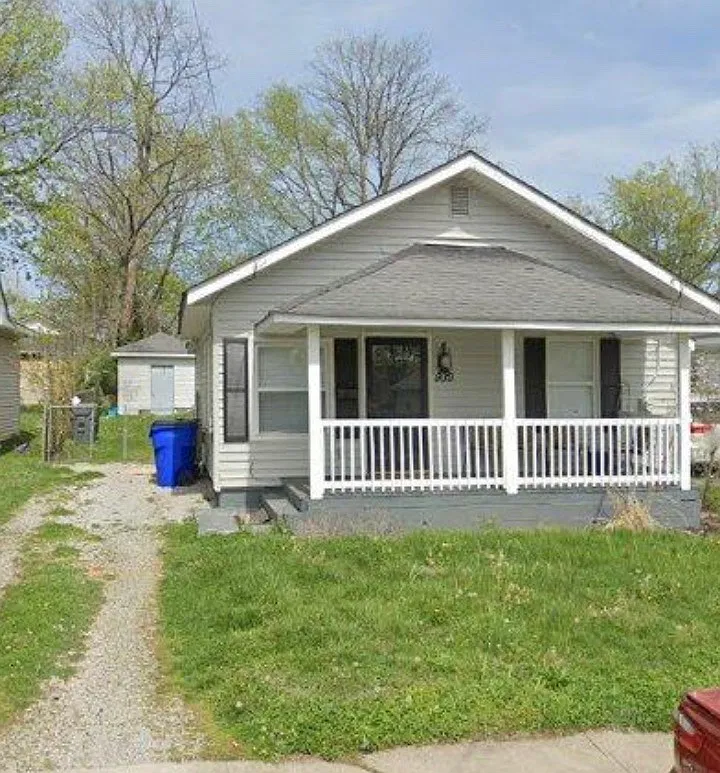 939 Delaware Ave — Photo 1