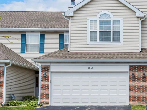 1964 Blackberry Ln, Hoffman Estates, IL 60169