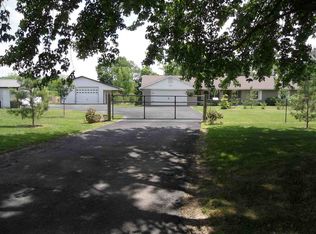 8215 W Reeves Rd, Bloomington, IN 47404