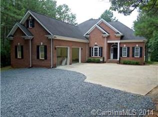 1591 Lillys Bridge Rd, Mount Gilead, NC 27306