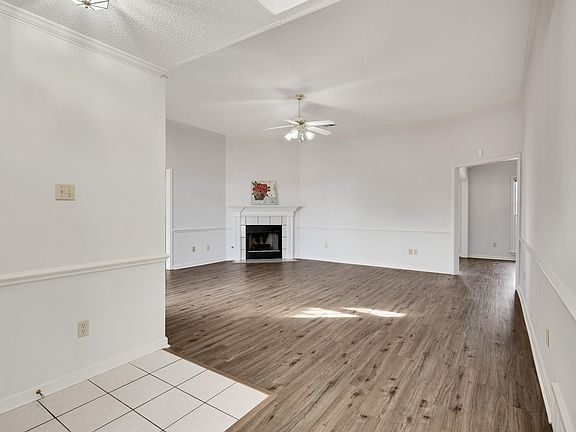 4th image of 612 Scarlett Ohara Dr