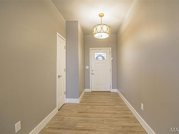 5th image of 724 State Highway H