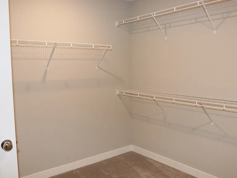 2704 Grassy Branch Dr — Photo 15