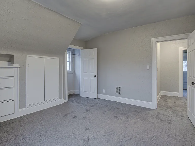 366 N Firestone Blvd — Photo 11