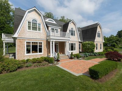 8 Spring Bay Ln, Lloyd Harbor, NY, 11743