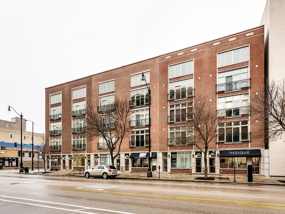 1st image of 1930 S Wabash Ave Unit 3