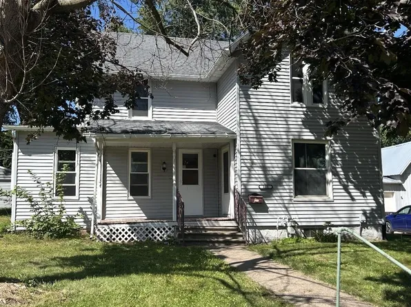 208 S Clark St, Maquoketa, IA 52060