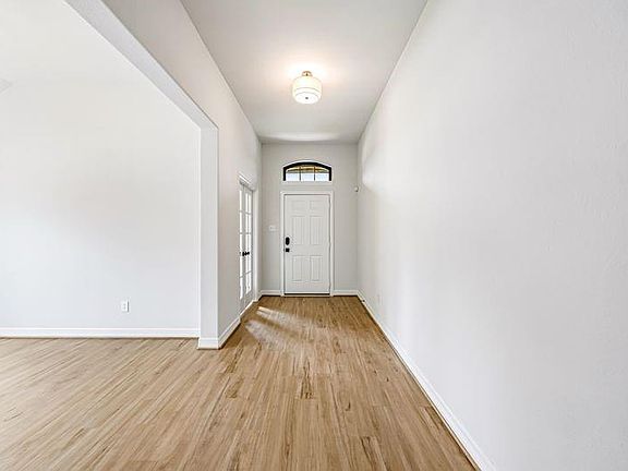 4th image of 10006 Ocelot Ct