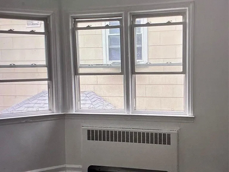 731 E Walnut St #2 — Photo 14