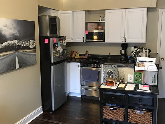 5th image of 914 Western Ave APT 2