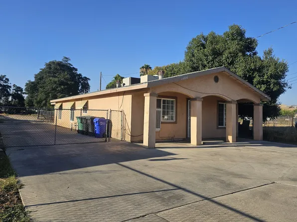 1104 W Westfield Avenue, Porterville, CA 93257
