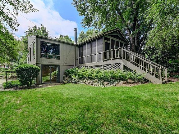 5th image of 2757 Raritan Rd
