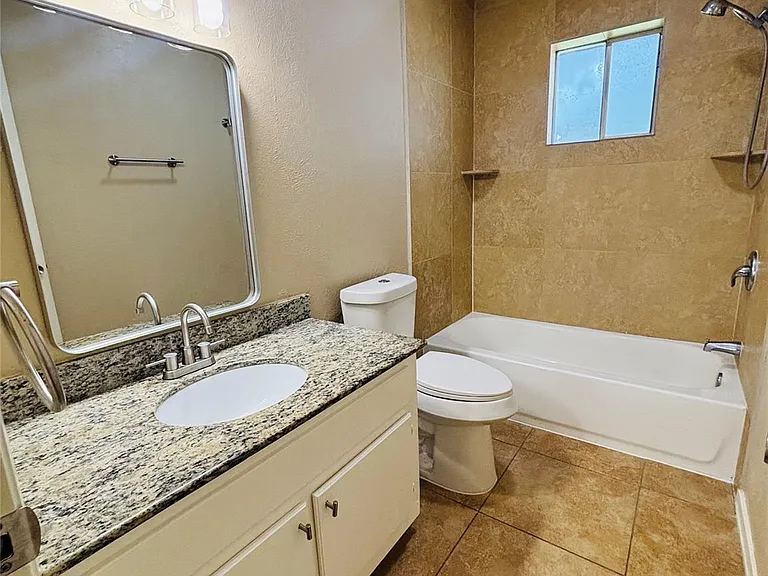 22219 Acorn Valley Dr — Photo 17