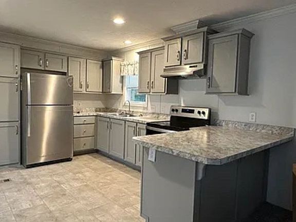 3rd image of 40 Pinyon Pl