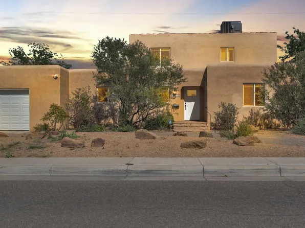1026 Vassar Dr NE, Albuquerque, NM 87106