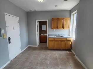 310 14th Ave APT 10, Newark, NJ 07103