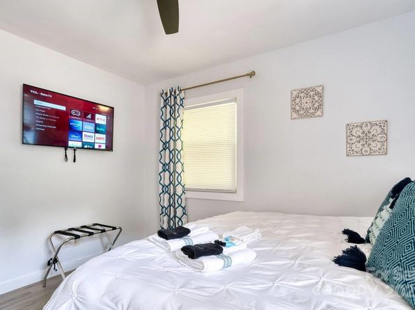 charlotte-north-carolina-299903781 picture