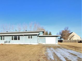 80 2nd St NW, Surrey, ND 58785