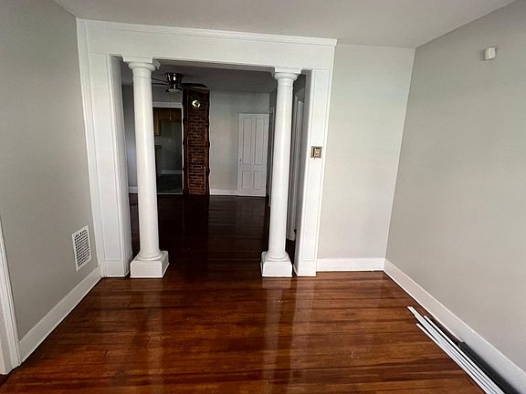 3rd image of 82 Munson St #1