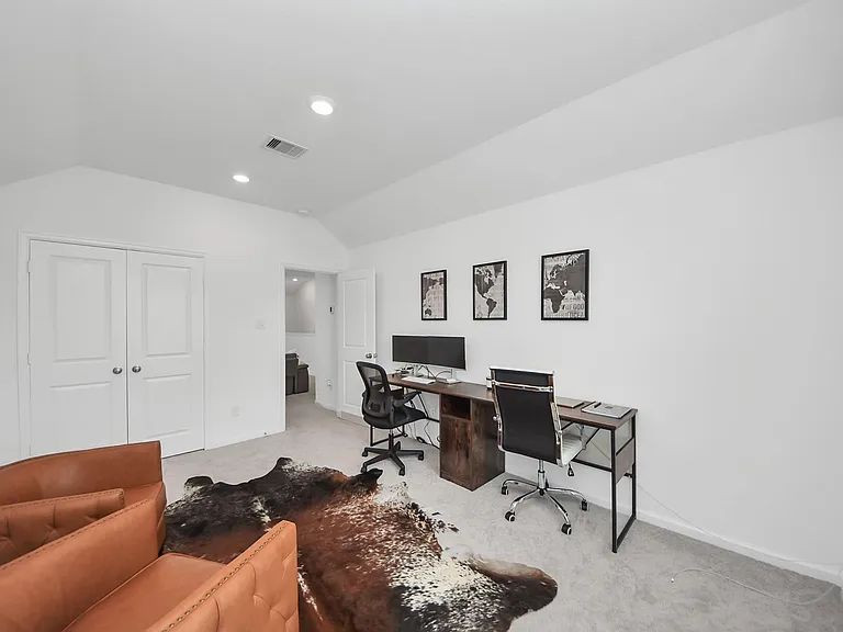 4946 Sky Bluff Dr — Photo 30