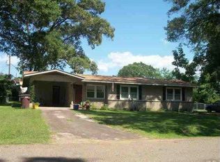 208 Mimosa St, Ore City, TX 75683