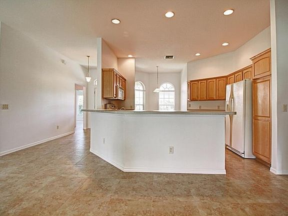 4th image of 1232 Camero Dr