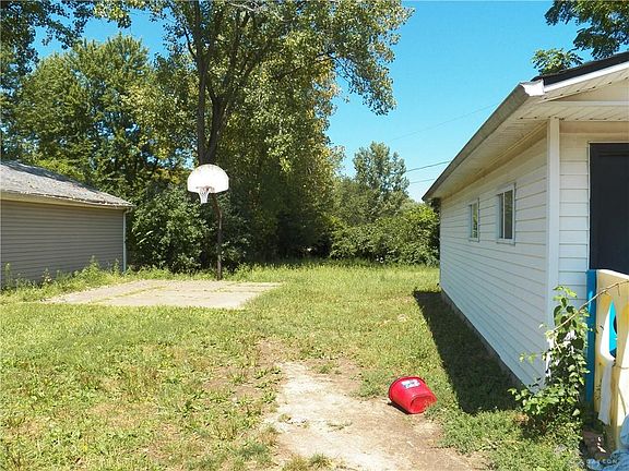4th image of 4373 Arrowrock Ave
