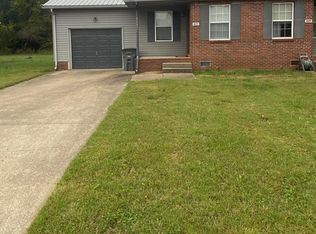 825 Decoy Ct, Oak Grove, KY 42262