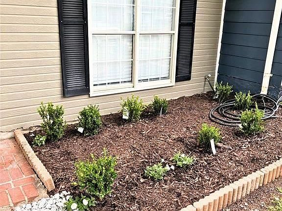 3rd image of 8564 Jamestown Way