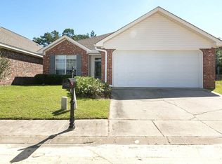 17 Bridgefield Ct, Hattiesburg, MS 39402