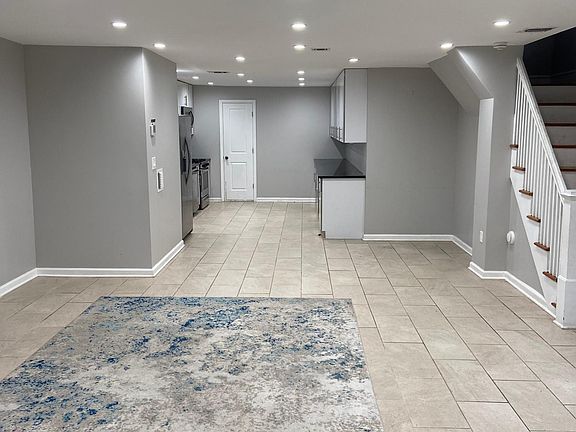 3rd image of 24A Breuer Ave