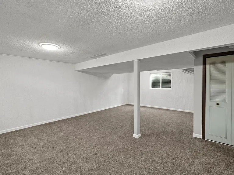 1404 Imperial Rd — Photo 32