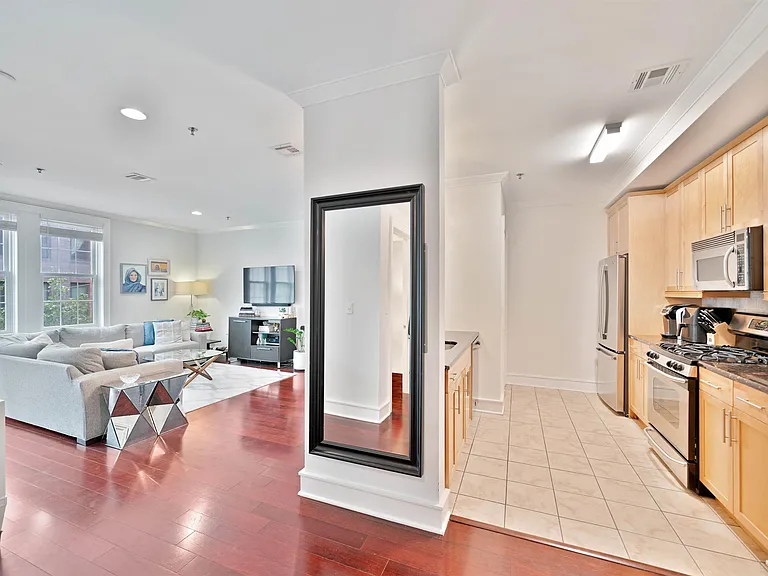 830 Monroe St #3G — Photo 11