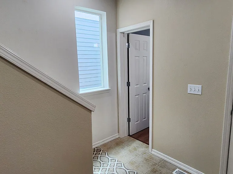 20781 SW Skiver St — Photo 13