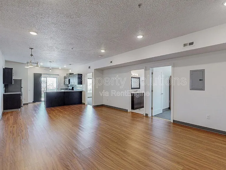 950 4th St NW #310 — Photo 2