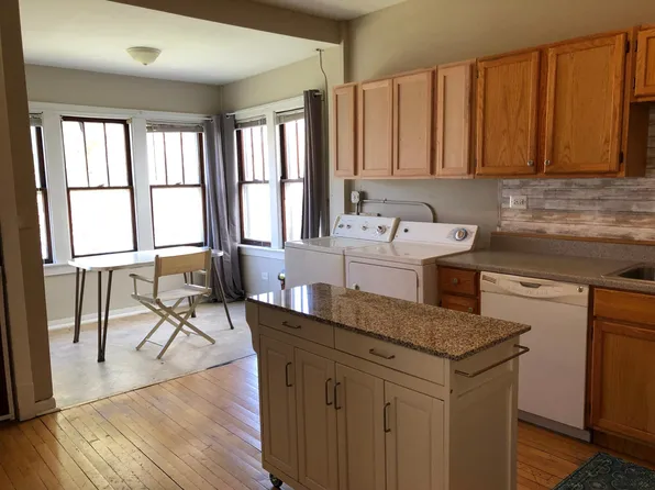 2844 N Avers Ave APT 1, Chicago, IL 60618