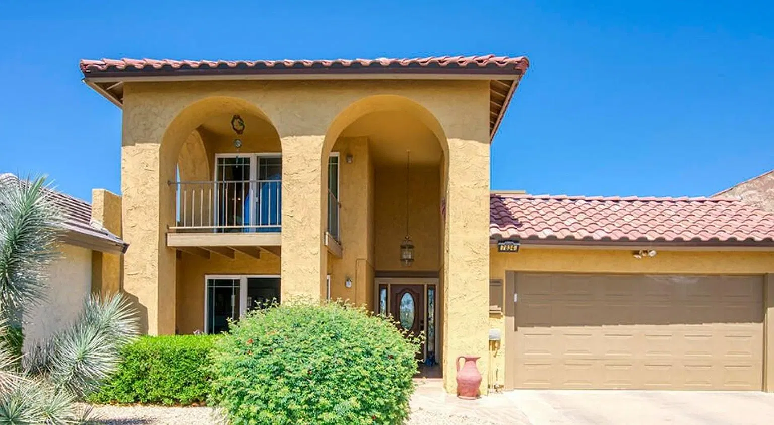 7834 E Mackenzie Dr — Photo 1